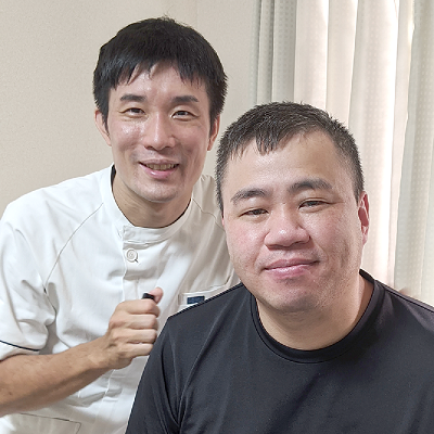 お客様がリハビリを受けている様子